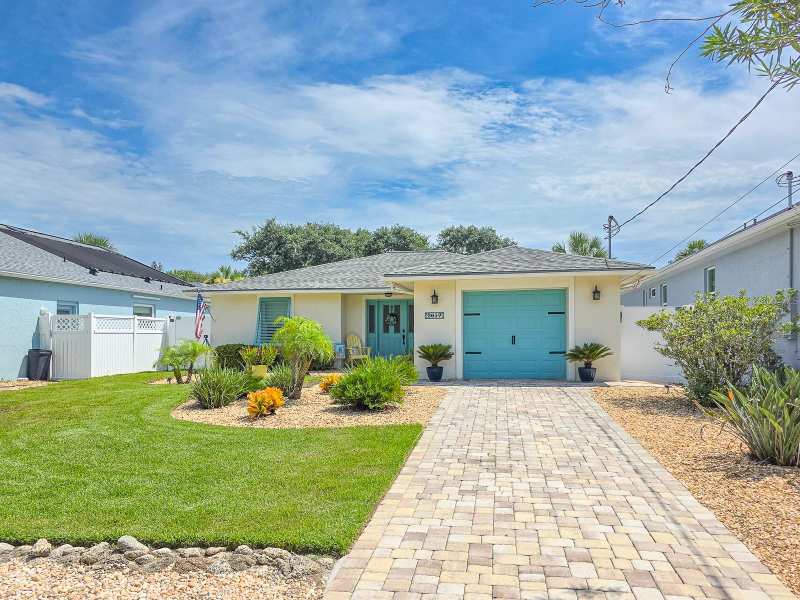 3 bedroom Single Family Residence at 2617 S Daytona Avenue, Atlanta Beach Sub, Flagler Beach — photo 1