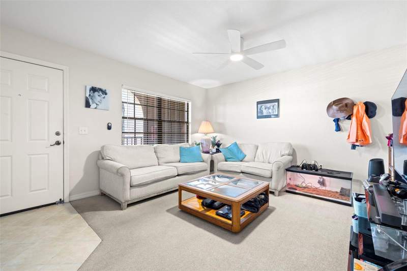 2 bedroom Condominium at 6100 Gulfport Boulevard #414, Golfview I Condo, Gulfport — photo 4