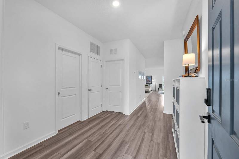 4 bedroom Single Family Residence at 2280 Harris Hawk Avenue, South Haven, Ruskin — photo 4