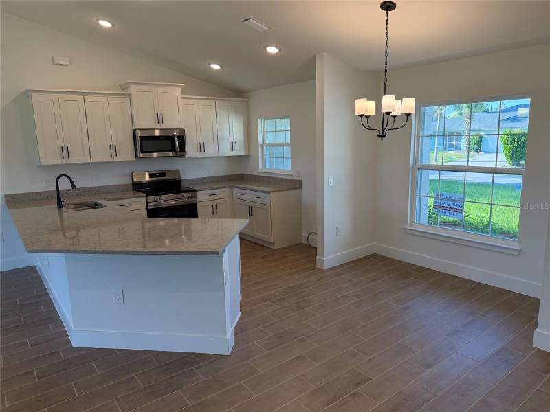 3 bedroom Single Family Residence at 1252 Fleetwood Drive, Port Charlotte Sec 023, Port Charlotte — photo 3