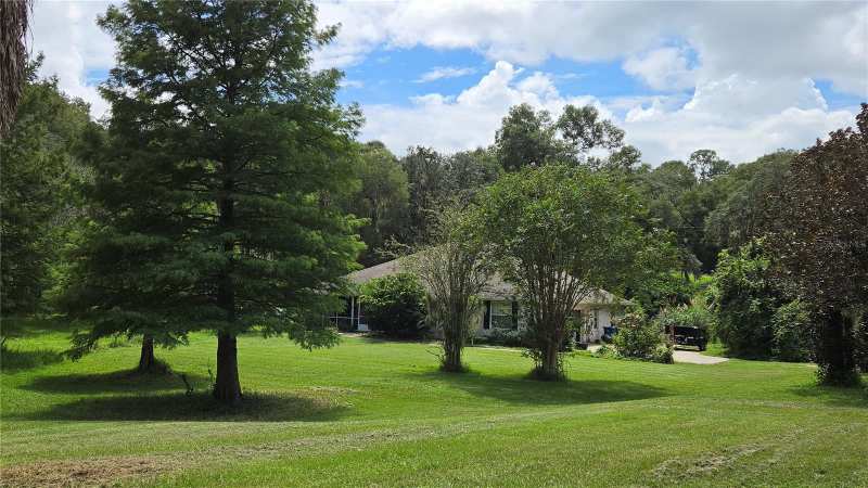 3 bedroom Single Family Residence at 1880 Whippoorwill Lane, Norris Dupont & Gaudry Grant, Deland — photo 1