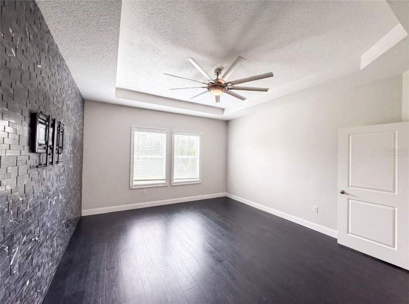 6 bedroom Single Family Residence at 1423 Pro Shop Court, Stoneybrook South Ph F-1, Davenport — photo 4