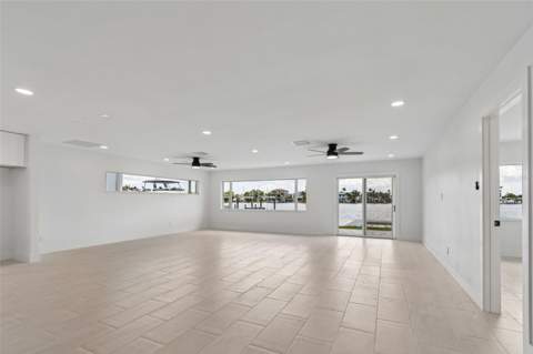 10238 Tarpon Drive, Treasure Island FL - photo 7 of 59