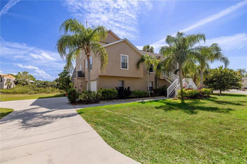4 bedroom Single Family Residence at 7345 Brightwaters Court, Oyster Bayou, New Port Richey — photo 2