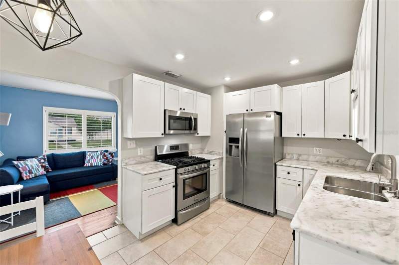 2 bedroom Single Family Residence at 3820 Burlington Avenue, Central Ave Heights, St Petersburg — photo 5