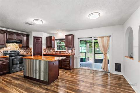 803 Mountbatten Lane, Kissimmee FL - photo 12 of 44