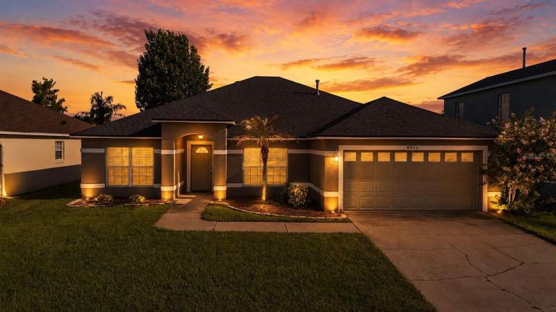 4 bedroom Single Family Residence at 8060 WHITE CRANE COURT, OAK ISLAND HARBOR AT FORMOSA GARDENS, KISSIMMEE — photo 2