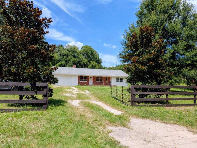 3 bedroom Single Family Residence at 876 Shaw Lake Road, Pierson, Pierson — photo 1