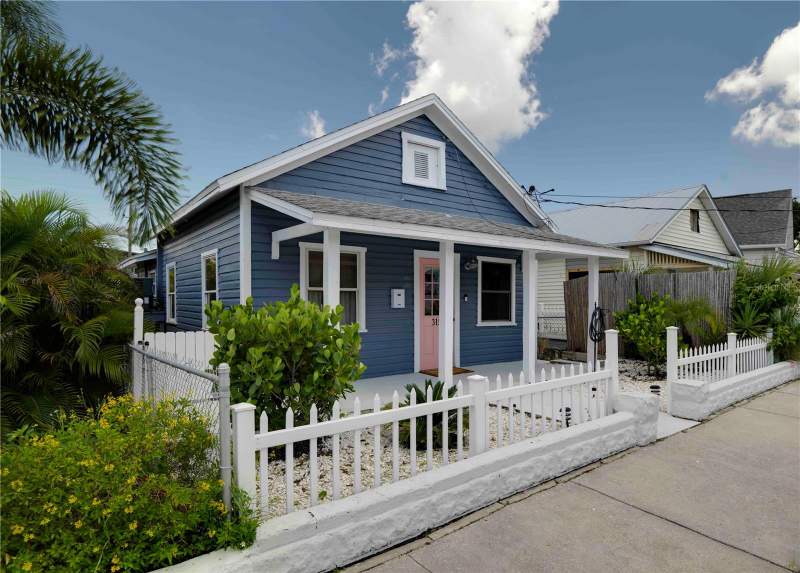 2 bedroom Single Family Residence at 315 Hope Street, Reads Cedar Hill Allotment, Tarpon Springs — photo 2