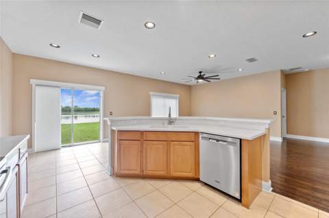 901 Parker Den Drive, Ruskin FL - photo 13 of 44