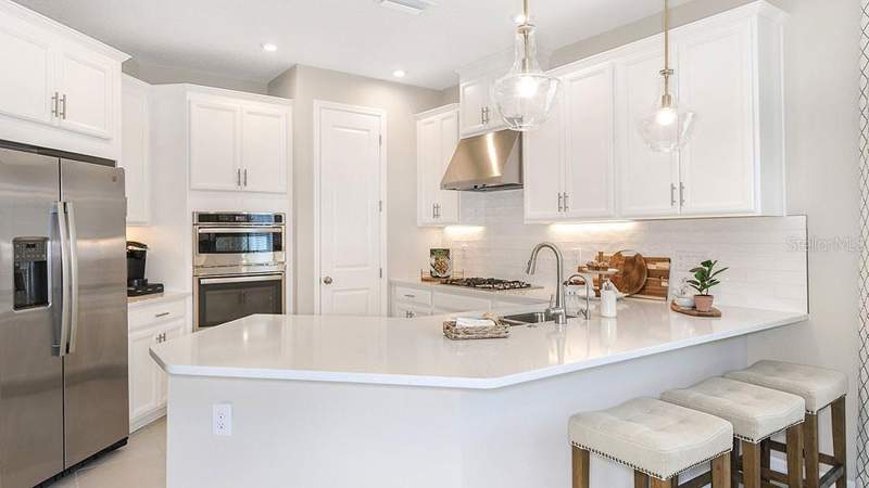 4 bedroom Single Family Residence at 5641 GINGHAM DRIVE, WESTVIEW, KISSIMMEE — photo 2