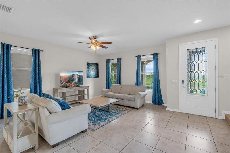 3 bedroom Single Family Residence at 14230 Murcott Blossom Boulevard, Lakeview Pointe/Horizon West P, Winter Garden — photo 4