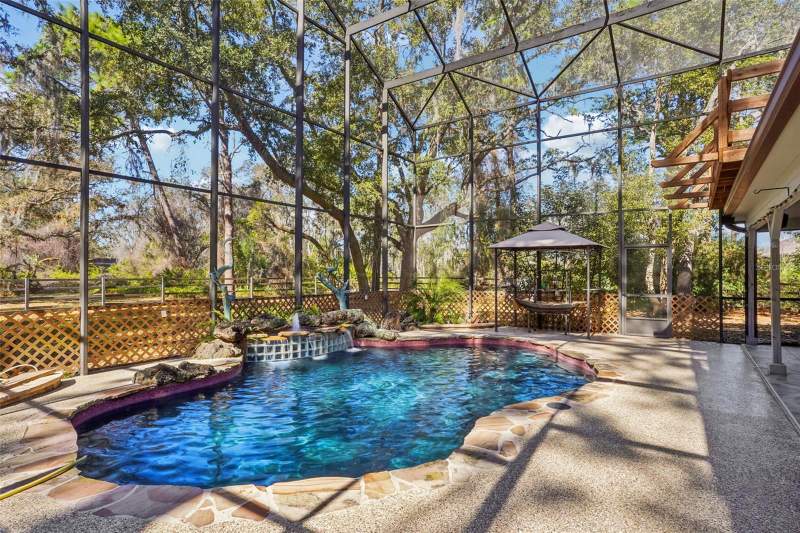 5 bedroom Single Family Residence at 29207 Old Mill, Old Mill Run Sub, Tavares — photo 2
