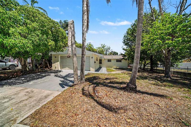 4 bedroom Single Family Residence at 5301 82nd Avenue, Harmony Heights Sec 2, Pinellas Park — photo 4