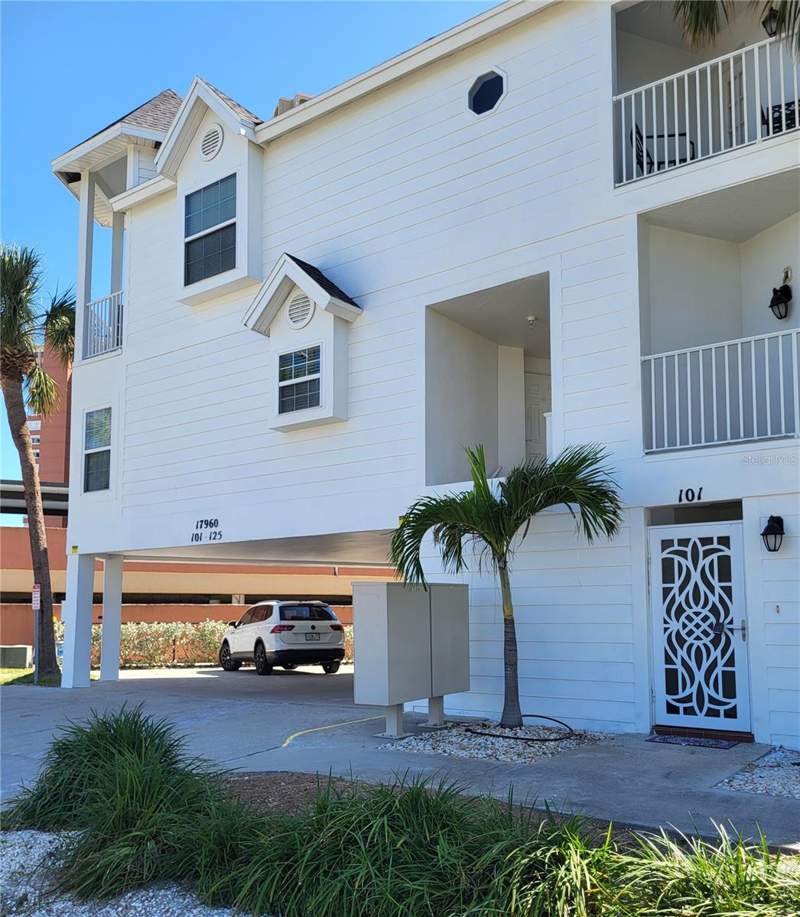 1 bedroom Condominium at 17960 Gulf Boulevard #101, Sunset Reef, Redington Shores — photo 2