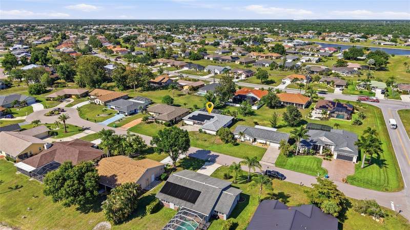 3 bedroom Single Family Residence at 2364 Malaya Court, Punta Gorda Isles Sec 23, Punta Gorda — photo 4