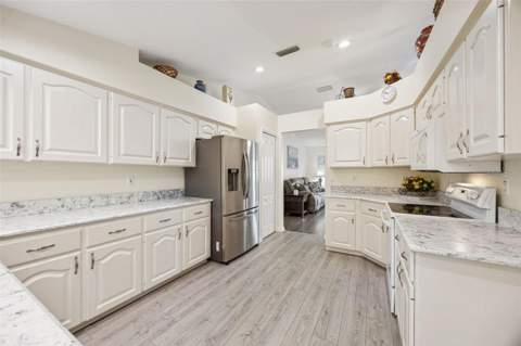 26920 Racquet Circle, Leesburg FL - photo 15 of 94