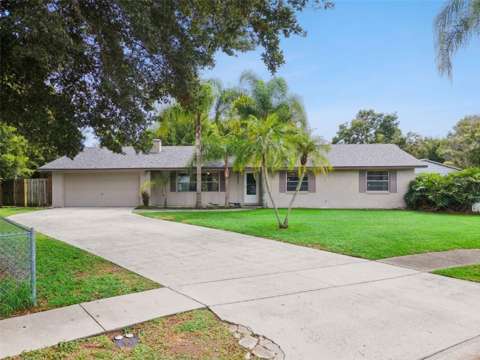 2605 Ridgetop Way, 4-bedroom for sale in Valrico