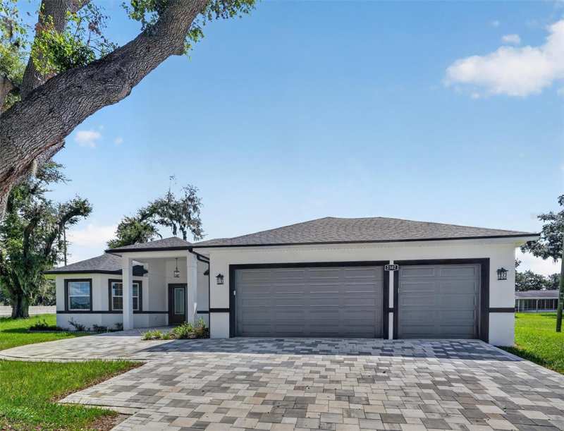 4 bedroom Single Family Residence at 2302 Allen Drive, Dorene Terrace Unit 2, Plant City — photo 1
