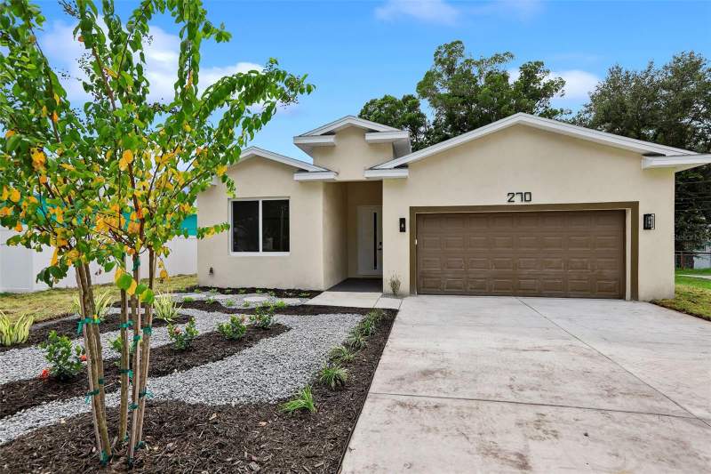 3 bedroom Single Family Residence at 270 Diogenes Street, New Athens City 1st Add, Dunedin — photo 2