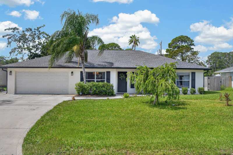 3 bedroom Single Family Residence at 3216 Umbrella Tree, 4744 - Florida Shores Mb23 Pg134,132, Edgewater — photo 1