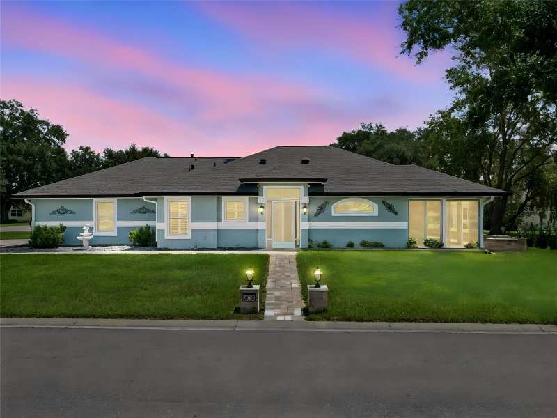 2 bedroom Single Family Residence at 21738 King Richards Way, Royal Highlands Ph 1, Leesburg — photo 1