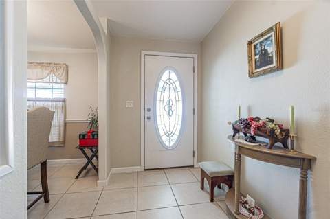 37349 Gill Avenue, Zephyrhills FL - photo 7 of 58