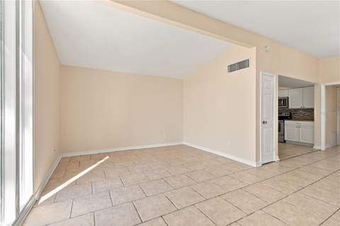 10312 Lake Carroll Way, Tampa FL - photo 6 of 6