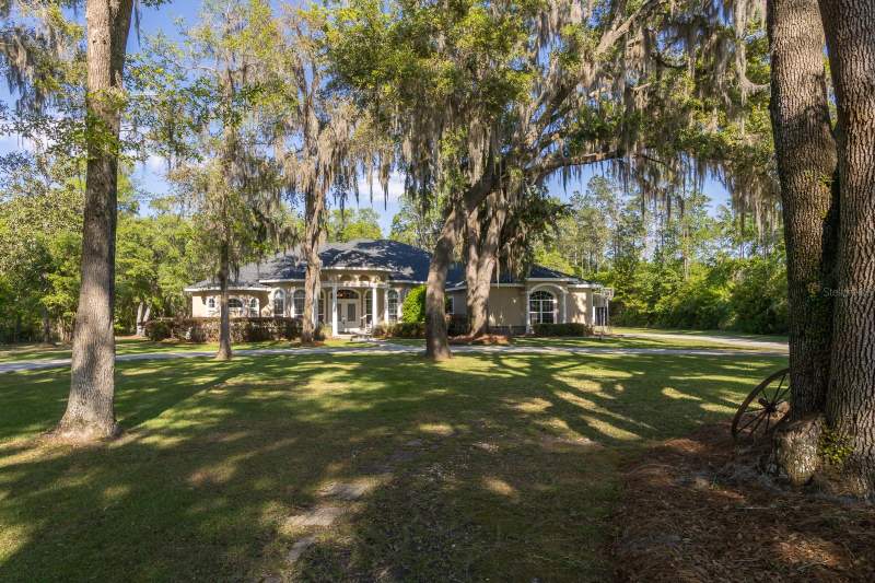 5 bedroom Single Family Residence at 163 NW Amber Court, Cobblestone, Lake City — photo 3