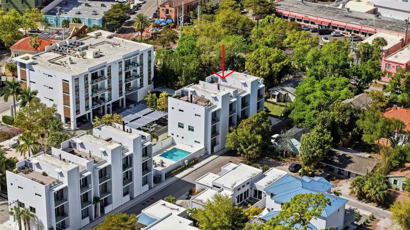 3 bedroom Townhouse at 620 Rawls Avenue, Townhomes/Orange Club, Sarasota — photo 1