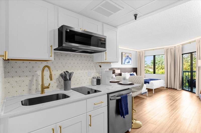 1 bedroom Condo - Hotel at 6165 CARRIER DRIVE #3207, ENCLAVE AT ORLANDO PH 03, ORLANDO — photo 3