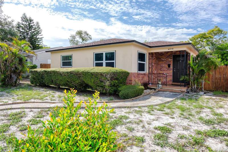 4 bedroom Single Family Residence at 6210 4th Avenue, Pasadena Estates, St Petersburg — photo 4