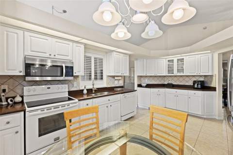 9419 New Orleans Drive, Weeki Wachee FL - photo 20 of 47