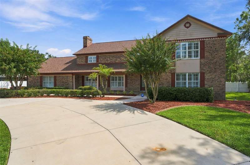 5 bedroom Single Family Residence at 115 Hickory Creek Drive, Hickory Creek 2nd Add, Brandon — photo 4