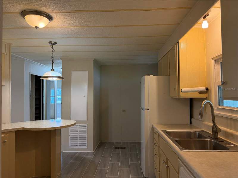 2 bedroom Manufactured Home at 925 Beechwood Avenue, The Villages, Lady Lake — photo 4
