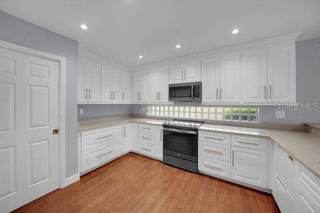 4 bedroom Single Family Residence at 15876 Sanctuary Drive, Tampa Palms Unit 4B Rep Of, Tampa — photo 5