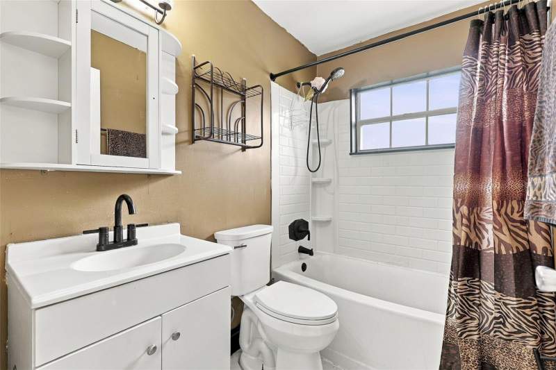 3 bedroom Single Family Residence at 631 Jasmine Road, Queens Mirror South Rep, Casselberry — photo 5