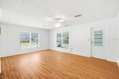 8819 Sheldon West Drive, Tampa FL - photo 17 of 43