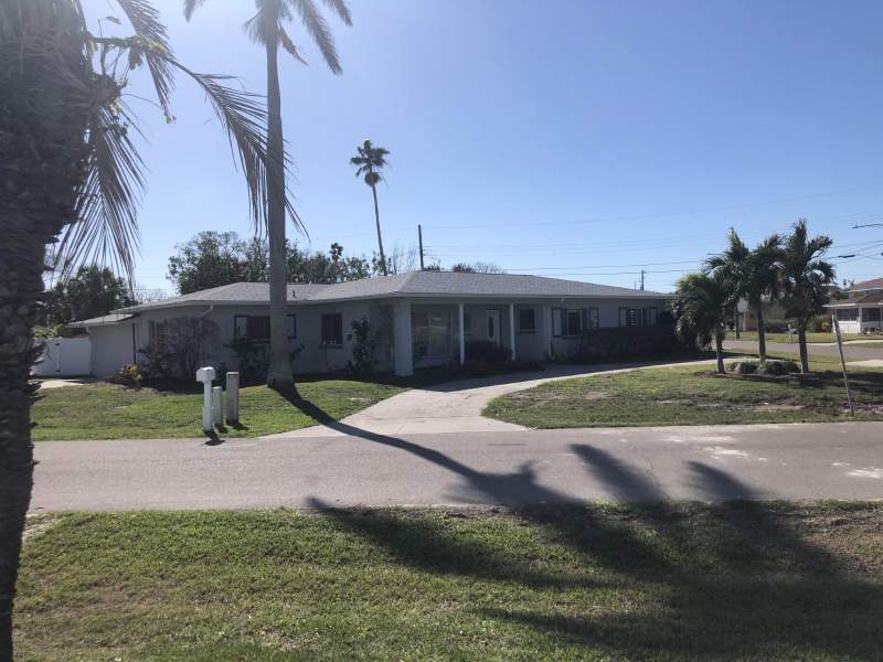 Lone Palm Beach