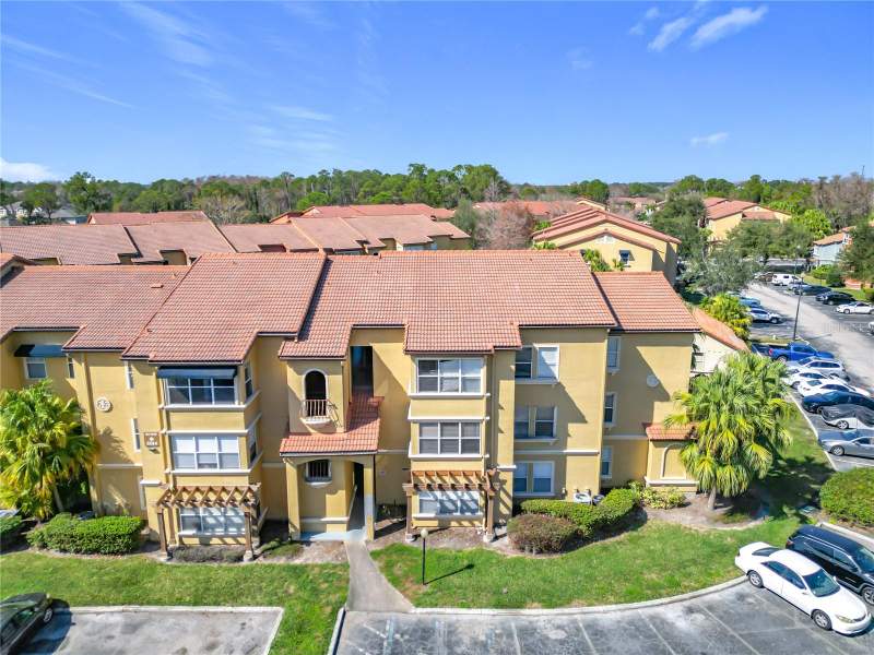 2 bedroom Condominium at 5144 Conroy Road #35, Residences/Millenia, Orlando — photo 2