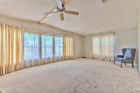 37605 Amigo Drive, Zephyrhills FL - photo 16 of 40