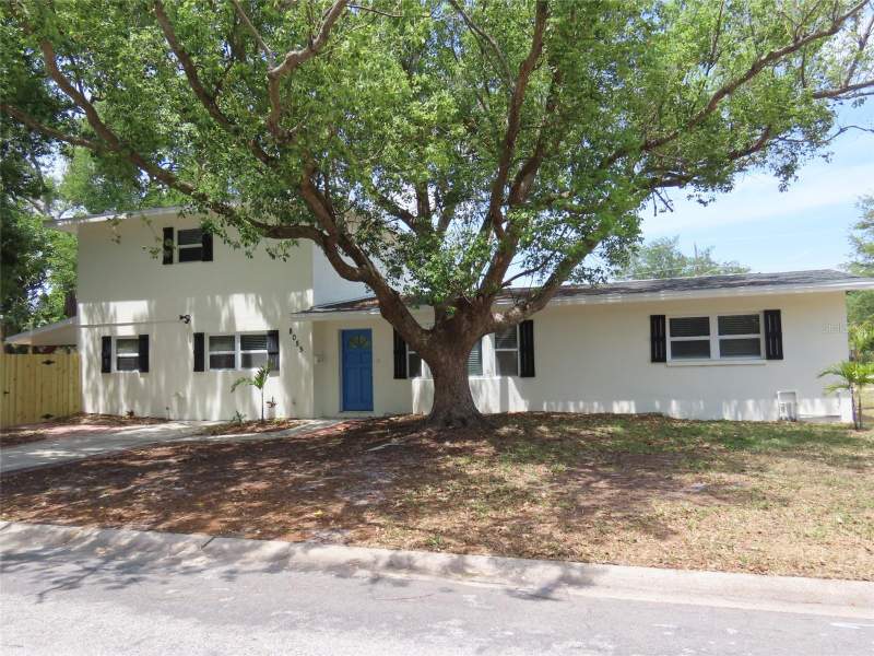 4 bedroom Single Family Residence at 8055 33rd Avenue, Jungle Terrace Sec C, St Petersburg — photo 4