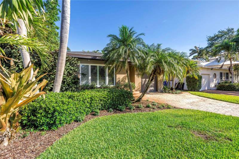 2 bedroom Single Family Residence at 200 Lamara Way, Snell Isle Brightwaters Rep Pts Of Sec 1 & 2, St Petersburg — photo 2