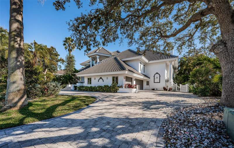 6 bedroom Single Family Residence at 5212 62nd Avenue, Bayway Isles Unit 2 Rep, St Petersburg — photo 3