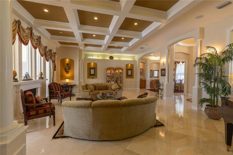 4 bedroom Single Family Residence at 13717 Canterfield Drive, Canterfield Farms, Riverview — photo 5