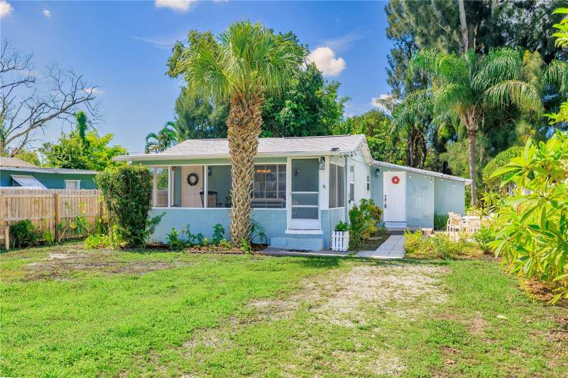 2 bedroom Single Family Residence at 6634 49th Avenue, Airy Acres 4, St Petersburg — photo 2