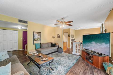 1717 NW 23rd Avenue #4E, Gainesville FL - photo 7 of 50