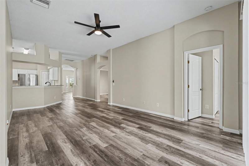 4 bedroom Single Family Residence at 4204 Morning Breeze Court, Canterbury Lakes Ph 4, Tampa — photo 3