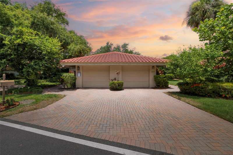 3 bedroom Condominium at 4820 Kestral Park Circle #18, Landings Carriagehouse II, Sarasota — photo 1
