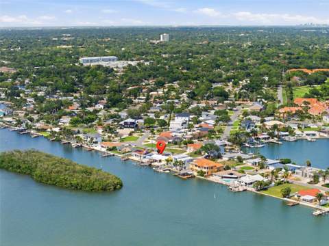 1421 Sea Gull Drive, St Petersburg FL - photo 10 of 53
